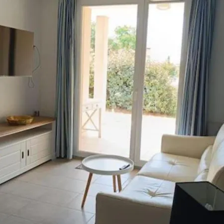 Apartamento L'argentiere, Proche Plage,residence Piscine, Tennis, Parking La Londe-les-Maures